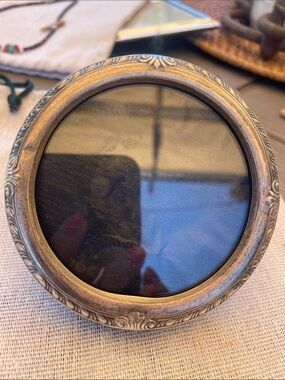 Sterling Silver Vintage Ornate Round Accent Frame
